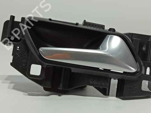 Used Front right interior door handle PEUGEOT 3008 II SUV (MC_, MR_, MJ_, M4_) 1.2 THP/ PureTech 130 (MRHNSM, MRHNSU, MRHNSJ, MRHNYW,... (131 hp) 13923039