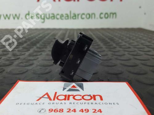 Right front window switch CITROËN C4 CACTUS 1.2 VTi 82 | BP2769729I26 