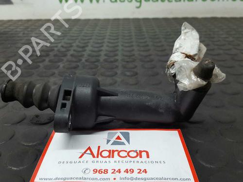 Koblingscylinder SEAT LEON (1P1) 1.2 TSI (105 hp) 31336461