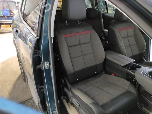 right-front-seat-citroen-c5-aircross-a_-15-bluehdi-130-acyhzj-acyhzr-2018-11086374 main image