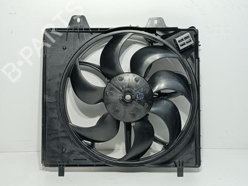 Used Radiator fan CITROËN C4 III (BA_, BB_, BC_) 1.2 PureTech 130 (BAHNSA, BAHNSB) (130 hp) 30448371
