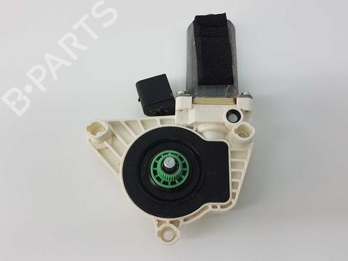 Used Right front window motor MERCEDES-BENZ CLA Coupe (C117) CLA 220 CDI / d (117.303) (177 hp) 5246251