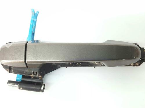 Used Rear left exterior door handle TOYOTA YARIS (_P13_) 1.5 (NSP131_) (112 hp) 4827585