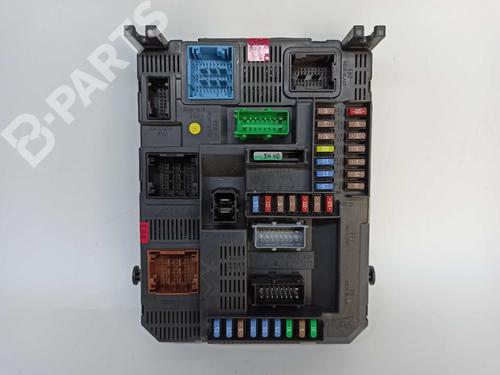 Used Fuse box CITROËN C4 CACTUS 1.2 VTi 82 (82 hp) 8793777
