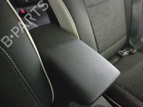 armrest-center-console-renault-captur-ii-hf_-tce-130-hfmf-969205026r-969104517r-2020-12318789 main image