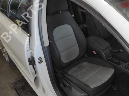 right-front-seat-skoda-superb-ii-3t4-2008-2009-2010-2011-2012-2013-2014-2015-23953626 main image