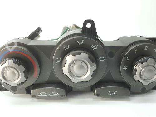 AC Styreenhet / Manøvreringsenhet HYUNDAI COUPE I (RD) 1.6 16V (116 hp) 5813702