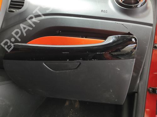 glove-box-renault-captur-i-j5_-h5_-2013-26876317 main image