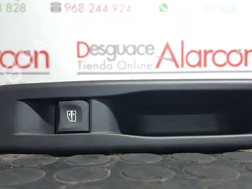 Raamschakelaar links achter RENAULT MEGANE III Hatchback (BZ0/1_, B3_) 1.5 dCi (86 hp) 2736177