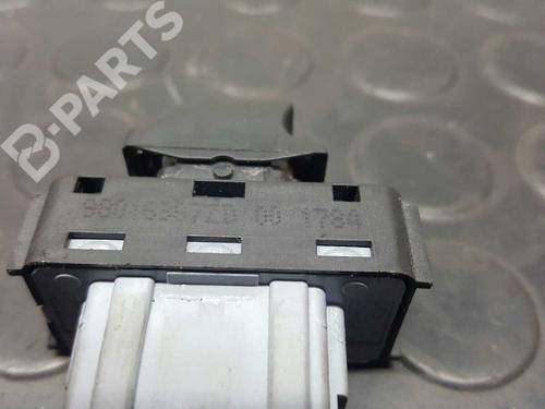 Right front window switch CITROËN C4 CACTUS 1.2 VTi 82 | BP2772439I26 