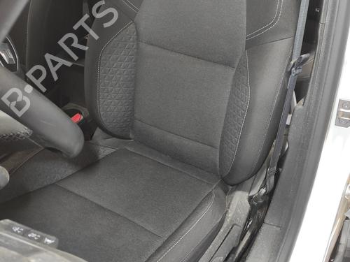 left-front-seat-renault-captur-ii-hf_-2020-19934056 main image