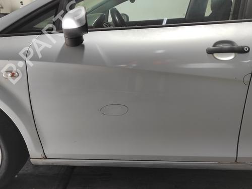 Left front door SEAT LEON (1P1) 1.9 TDI | BP26726264C2