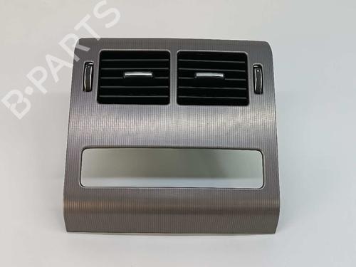 Air vent LAND ROVER RANGE ROVER SPORT II (L494) 3.0 TDV6 4x4 (258 hp) 12068411