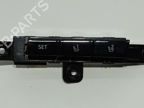 Used Switch HYUNDAI TUCSON (TL, TLE) 1.6 CRDi hybrid 48V (136 hp) 20507031
