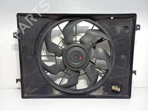 Used Radiator fan HYUNDAI TUCSON (JM) 2.0 CRDi All-wheel Drive (113 hp) 18926857