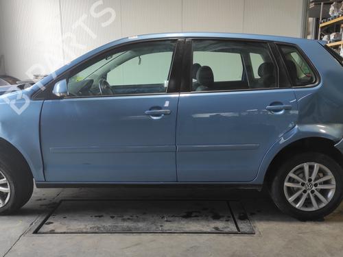 Brukte deler til VW POLO IV (9N_, 9A_) 1.4 TDI (70 hp) 4281458
