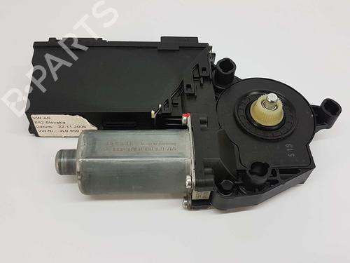 Right front window motor VW TOUAREG (7LA, 7L6, 7L7) 2.5 R5 TDI | BP7504774E20 