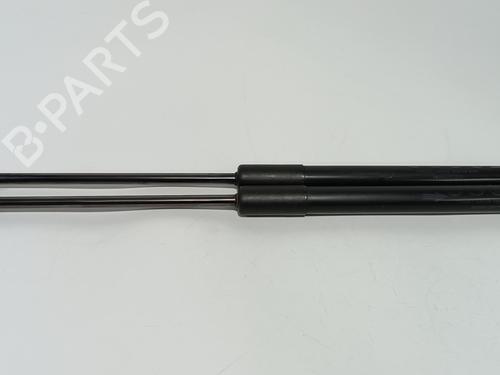 Used Tailgate lift support TOYOTA YARIS (_P13_) 1.5 Hybrid (NHP130_) (101 hp) 14545164
