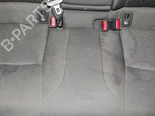 Rear seat TOYOTA COROLLA Saloon (_E21_) 1.8 VVTi Hybrid (ZWE211, MZEA12) | BP19498745C17