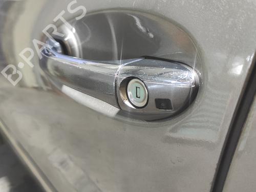 front-left-exterior-door-handle-mercedes-benz-e-class-w211-e-320-cdi-211026-2002-2003-2004-2005-2006-2007-2008-2009-16894522 main image