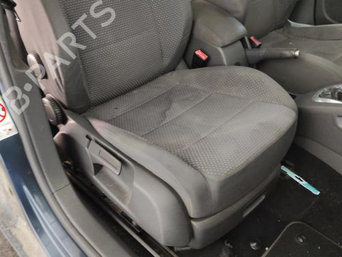 Stol høyre foran VW JETTA III (1K2) 2.0 TDI 16V | BP27689031C16