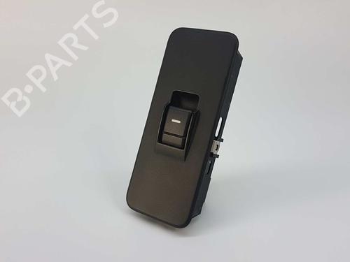 Used Right rear window switch LAND ROVER RANGE ROVER SPORT I (L320) 2.7 D 4x4 (190 hp) 8210676