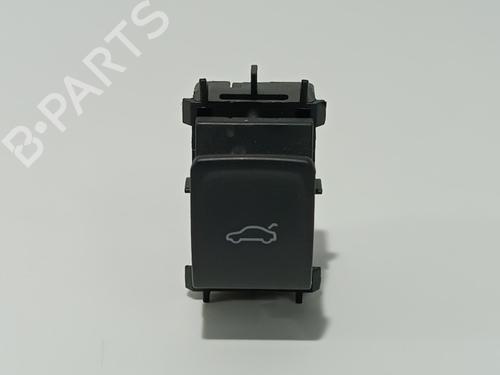Used Switch SEAT LEON Sportstourer (KL8, KLD) 1.5 eTSI (150 hp) 14544363