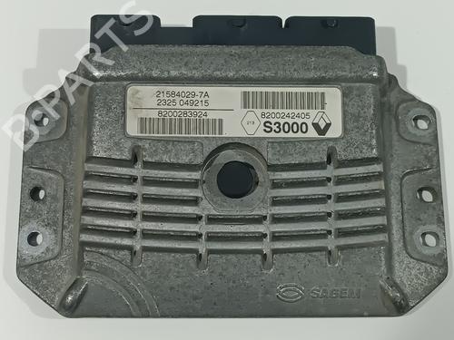 Używane Sterownik / Moduł silnika RENAULT MEGANE II (BM0/1_, CM0/1_) 1.4 16V (BM0B, CM0B) (98 hp) 21181045