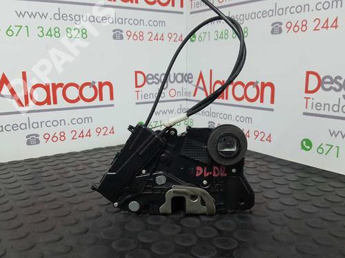 Used Front right lock TOYOTA YARIS (_P9_) 1.3 VVT-i (SCP90_, SCP90R) (87 hp) 2751428