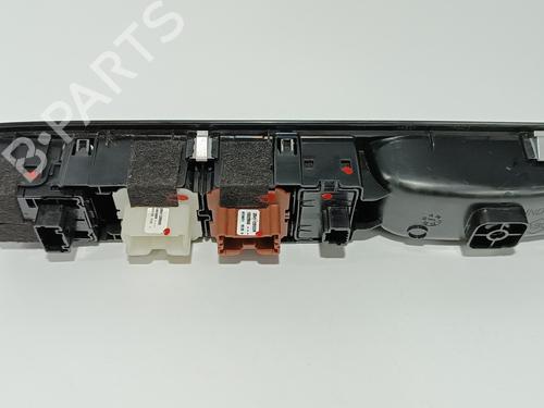 Left front window switch DACIA SANDERO III 1.0 TCe LPG | BP12176689I27