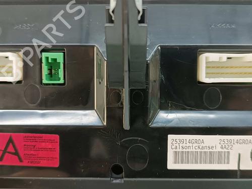 Display monitor INFINITI Q50 50 D | BP9517838C48