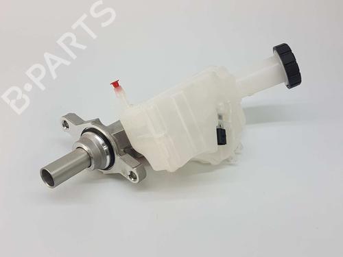 Hovedbremsecylinder RENAULT CLIO V (B7_) 1.0 TCe 90 (B7MT) (91 hp) 8231759
