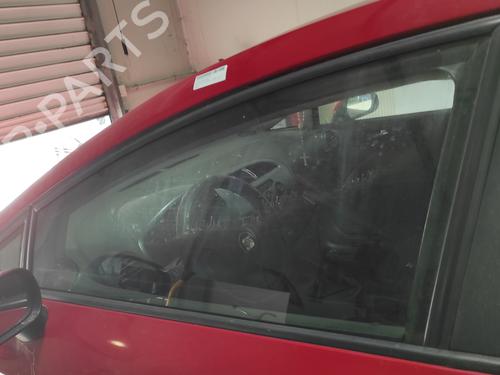 front-left-door-window-seat-leon-1p1-2005-2006-2007-2008-2009-2010-2011-2012-2013-26726214 main image