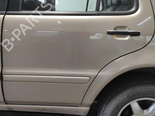 Left rear door MERCEDES-BENZ M-CLASS (W163) ML 400 CDI (163.128) | BP25435629C4