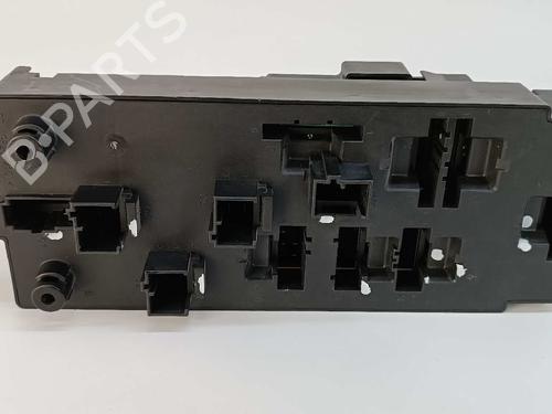 Fuse box LAND ROVER RANGE ROVER SPORT II (L494) 3.0 TDV6 4x4 | BP10518700E1