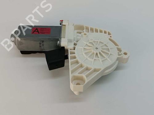 Used Right rear window motor MERCEDES-BENZ CLA Coupe (C117) CLA 200 CDI / d (117.308) (136 hp) 10775710