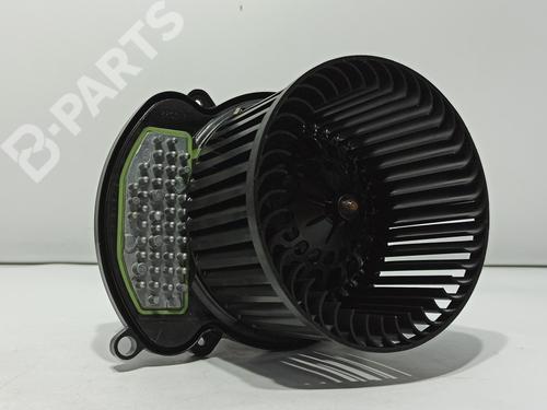 Used Heater blower motor RENAULT KADJAR (HA_, HL_) 1.2 TCe 130 (HLMR) (130 hp) 10923015