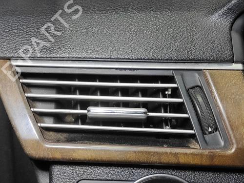 air-vent-mercedes-benz-e-class-w212-2009-2010-2011-2012-2013-2014-2015-2016-35950628 main image