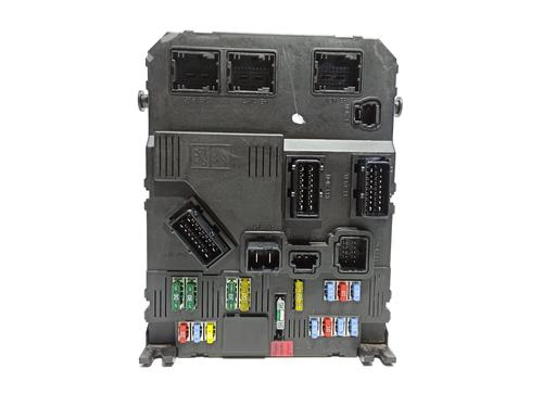 fuse-box-peugeot-407-6d_-2004-2005-2006-2007-2008-2009-2010-2011-32010514 main image