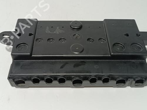 Fuse box LAND ROVER RANGE ROVER SPORT II (L494) 3.0 TDV6 4x4 | BP27268606E1