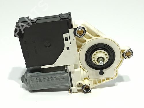 Used Right front window motor Right front window motor VW GOLF V (1K1) 1.9 TDI (105 hp) 39714692 39714692