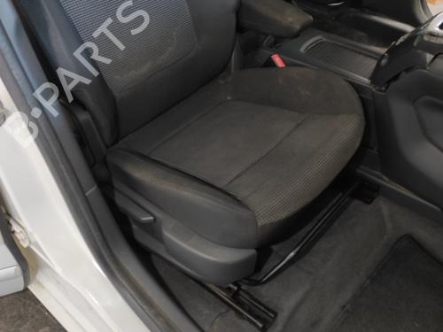 Right front seat PEUGEOT 5008 (0U_, 0E_) 2.0 HDi | BP29873576C16 