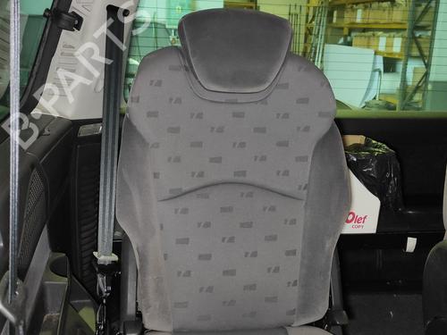 rear-seat-peugeot-807-eb_-20-hdi-2002-18021458 main image