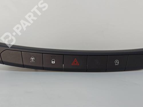 BP9655836I22 main image