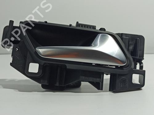 Høyre foran invendig håndtak OPEL CORSA F (P2JO) 1.2 (68) (101 hp) 11287135