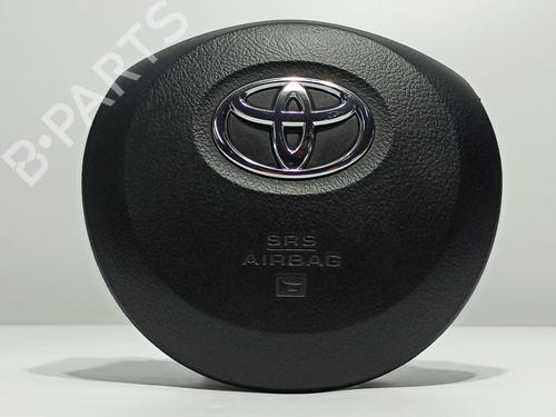 Used Driver airbag TOYOTA YARIS (_P13_) 1.0 (KSP130_, KSP130) (69 hp) 17992210