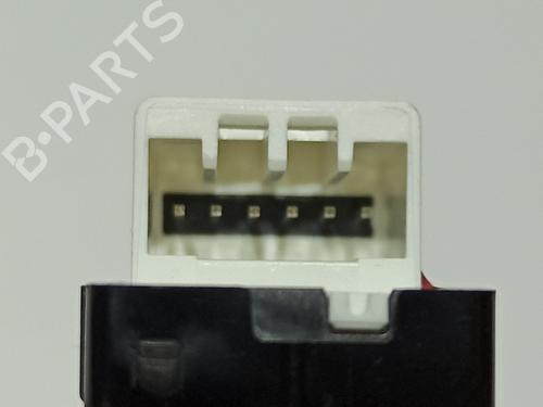 Switch LAND ROVER RANGE ROVER EVOQUE (L551) 1.5 P300e Hybrid 4x4 | BP20229666I30