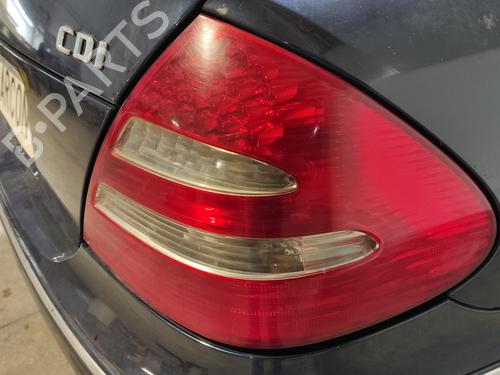 Høyre baklys MERCEDES-BENZ E-CLASS (W211) E 320 CDI (211.026) | BP22342542C35