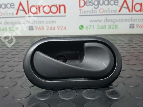 Used Rear right interior door handle DACIA SANDERO 1.5 dCi (68 hp) 3326708