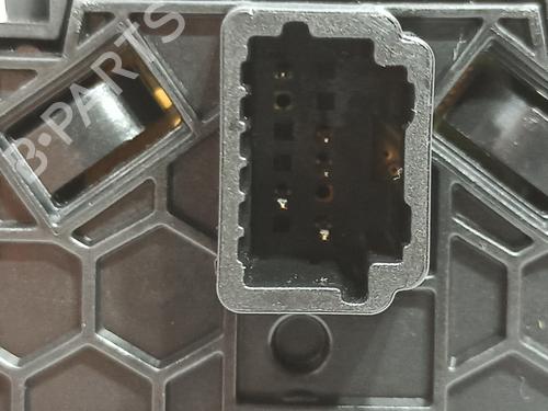 Headlight switch RENAULT MEGANE IV Hatchback (B9A/M/N_)  | BP14922088I24